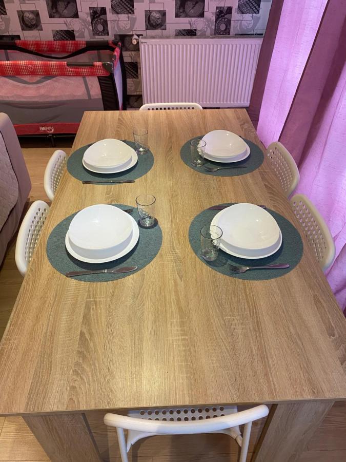 Igi Red Flat With Free Private Parking Leilighet Cluj-Napoca Eksteriør bilde
