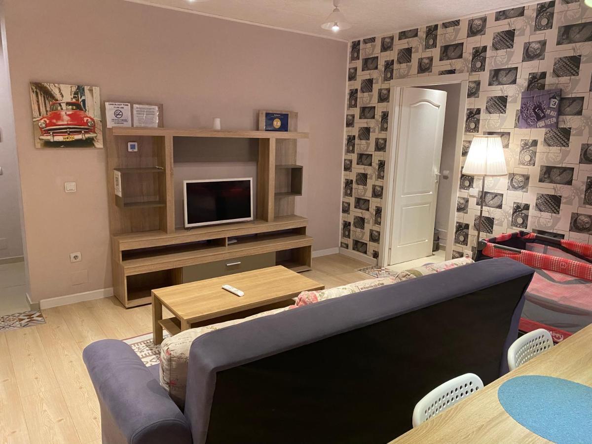 Igi Red Flat With Free Private Parking Leilighet Cluj-Napoca Eksteriør bilde