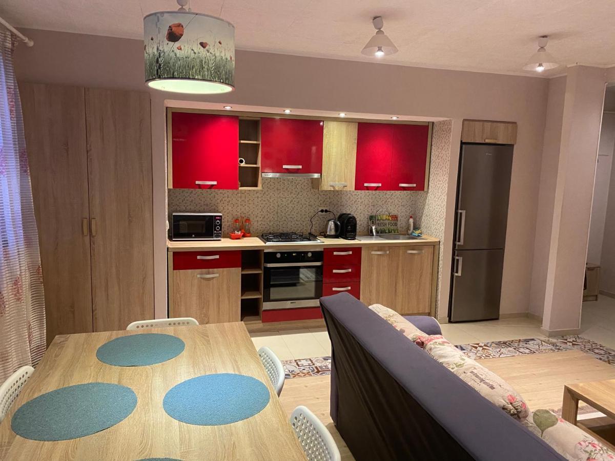 Igi Red Flat With Free Private Parking Leilighet Cluj-Napoca Eksteriør bilde