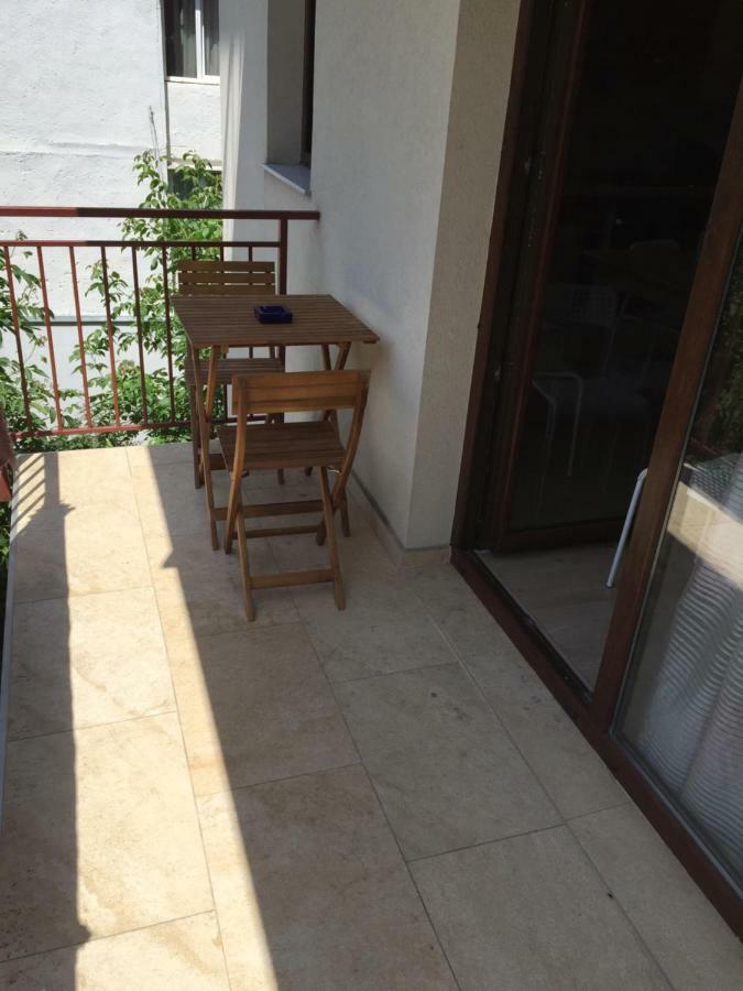 Igi Red Flat With Free Private Parking Leilighet Cluj-Napoca Eksteriør bilde